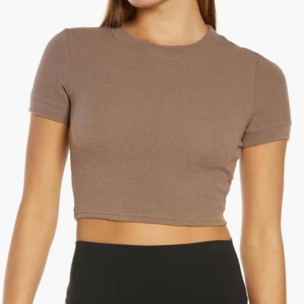 NWT ALO Yoga Micro Waffle Sierra Short Sleeve Crop Top- Hot Cocoa size S